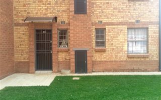 2 Bedroom Apartment in Heuweloord