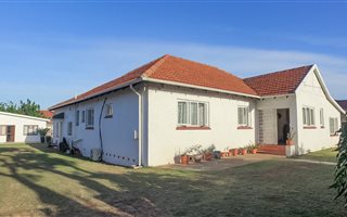 4 Bedroom House in Ocean View