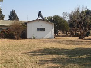 2.1 ha Farm in Zandfontein AH