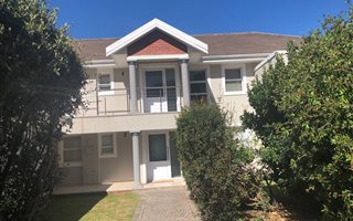 3 Bedroom Apartment in Keurboomstrand