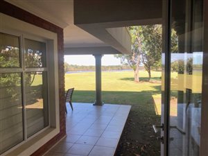 3 Bed Apartment in Keurboomstrand