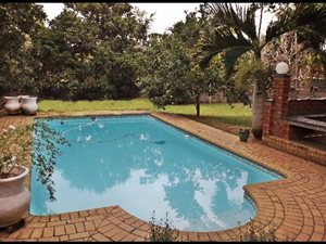 4 Bed House in Meerensee