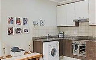 1 Bedroom Apartment in New Town Centre (Gateway)