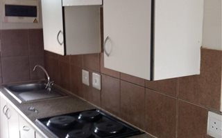 2 Bedroom Flat in Kempton Park CBD