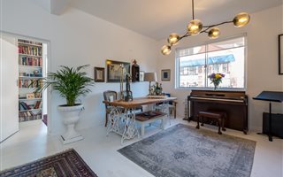 1 Bedroom Apartment in Gardens