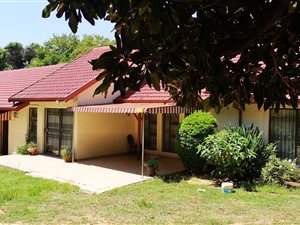 3 Bed House in Bramley View