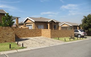 3 Bedroom Simplex in Honey Park