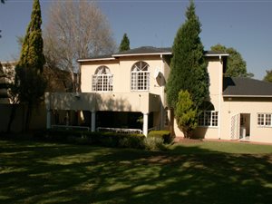 4 Bed House in Kyalami Estate