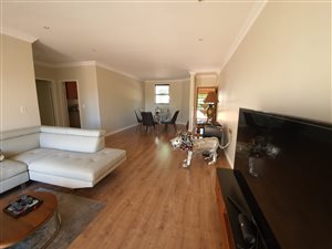 3 Bed Apartment in Oaklands