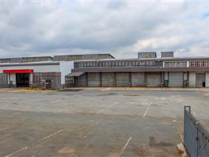 8086 m² Industrial space in Kelvin