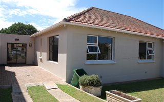 4 Bedroom House in Mount Croix