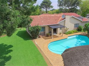 3 Bed House in Elma Park
