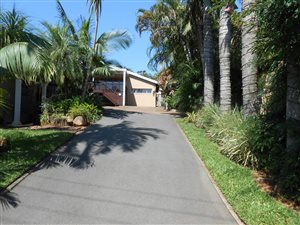 4 Bed House in Bluff