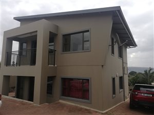 3 Bed Apartment in Phoenix