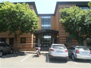 272 m² Commercial space in Bedfordview