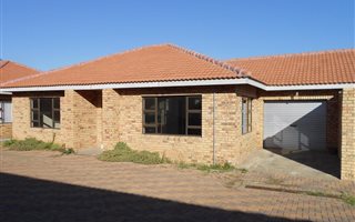 2 Bedroom Townhouse in Sunnyridge