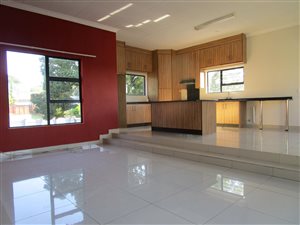 3 Bedroom Apartment in Emmarentia