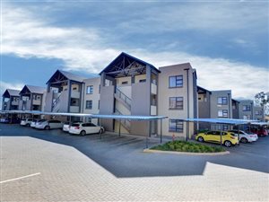 3 Bed Apartment in Ruimsig