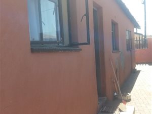 4 Bed House in Moroka North