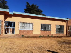 5 Bed House in Warden