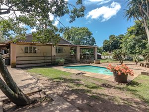 4 Bed House in Monteseel