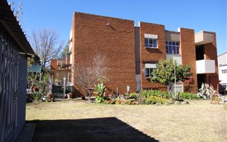 2 Bedroom Townhouse in Hutten Heights