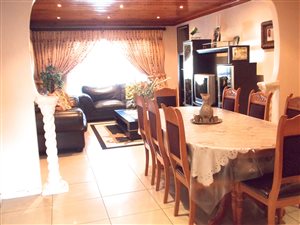 5 Bedroom House in Rylands