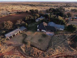 2700 ha Farm in Postmasburg