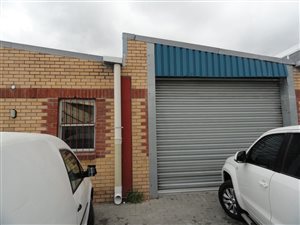 425 m² Commercial space in Airport Industria