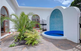 6 Bedroom House in Camphers Drift