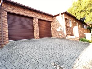 3 Bed Simplex in Rooihuiskraal North