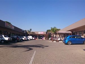 1780 m² Retail Space in Flamwood