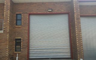 327 m² Industrial space in Clayville