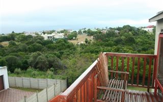 Bachelor apartment in Wavecrest