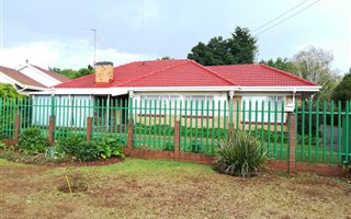 3 Bedroom House in Risiville