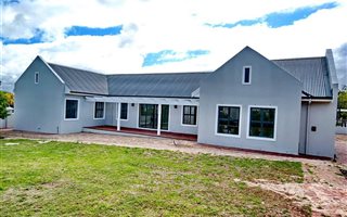 5 Bedroom House in Zevendal