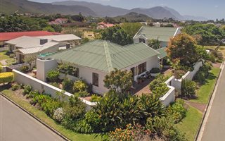 3 Bedroom House in Northcliff