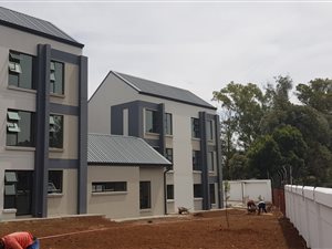Studio Apartment in Zwartkop Golf Estate