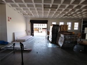 844 m² Industrial space in Highveld
