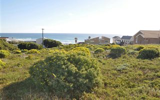 520 m² Land available in Perlemoenbaai