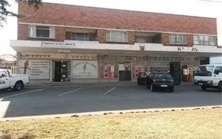 800 m² Land available in Symhurst