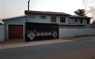 3 Bedroom House in Greenhills