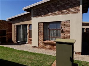 2 Bed Flat in Bonanne
