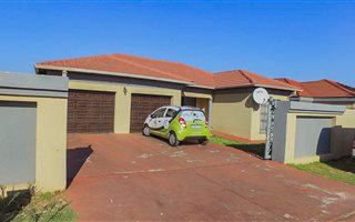 3 Bedroom House in Willow Park Manor