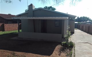 3 Bedroom House in Jan Niemand Park