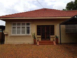 18 Bed House in Hatfield