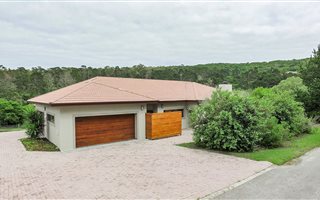 4 Bedroom House in Theescombe