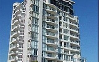 1 Bedroom Apartment in Strand Central