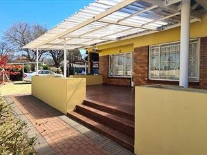 3 Bed House in Plantation