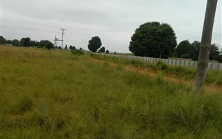 2.6 ha Land available in Randfontein